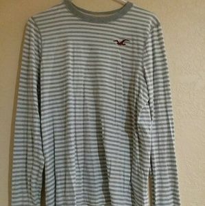 Hollister tee